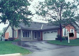 5405 S Somerset Ln, Greenfield, WI 53221
