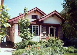 2736 S Logan, Milwaukee, WI 53207