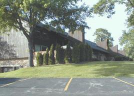 5206 Woodbridge Ln., Greenfield, WI 53221