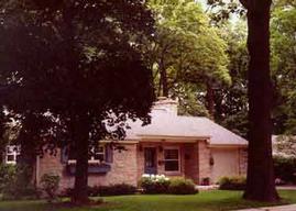 232 S Lincoln Dr, West Bend, WI 53095