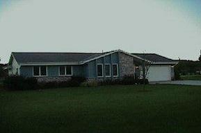 W275W2115 Kame Terrace Ct., Waukesha, WI 53188