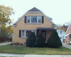 2211 N Lefeber Ave., Wauwatosa, WI 53213