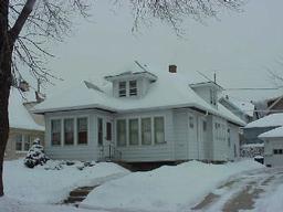 2346 N 66th St., Wauwatosa, WI 53212