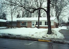N88W17106 Main St, Menomonee Falls, WI 53051
