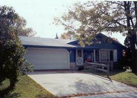 611 E Lakeview Dr., Oak Creek, WI 53154