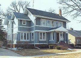 810 S 8th St, Watertown, WI 53094