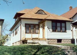 4921 N 37th St, Milwaukee, WI 53209