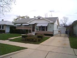 6646 S 17th St, Milwaukee, WI 53221