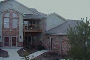 628 W Hillcrest Rd #H, Saukville, WI 53080
