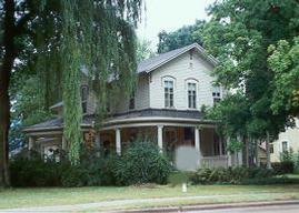 505 W Wisconsin Ave, Oconomowoc, WI 53066