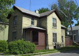 1011 10th St, Racine, WI 53403