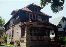 2435 N 41st St #2437, Milwaukee, WI 53210