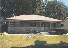 4322 N 81st St, Milwaukee, WI 53222