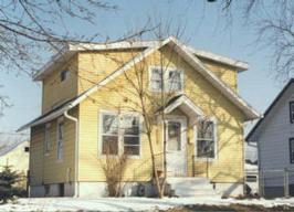 332 Harrison Ave, Waukesha, WI 53186