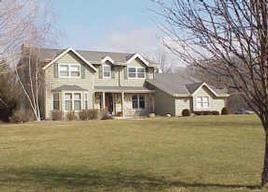 N67W30788 Golf Cir, Merton, WI 53029