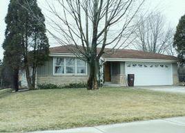 1011 W Bender Rd, Glendale, WI 53217