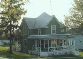 112 N Main St, Delavan, WI 53115