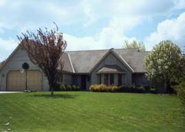 22311 W Foxwood Ln N28, Pewaukee, WI 53186
