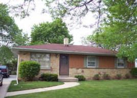 905 3 Mile Rd, Racine, WI 53402