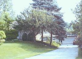 9824 W Edgerton Ave, Hales Corners, WI 53130