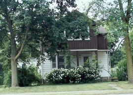 709 W Wisconsin Ave., Oconomowoc, WI 53066