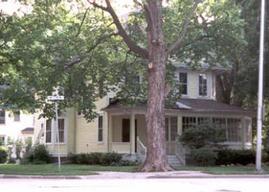 472 W Wisconsin Ave., Oconomowoc, WI 53066