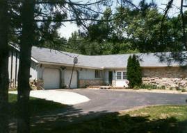1392 W Pine Ct., Sheboygan, WI 53070