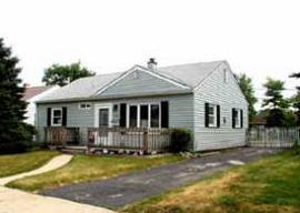 2029 West Lawn Ave, Racine, WI 53405