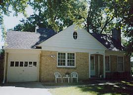 5704 N 33rd St., Milwaukee, WI 53209