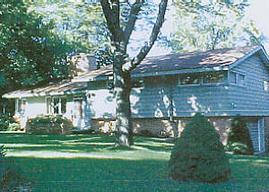 9836 W Edgerton Ave, Hales Corners, WI 53130