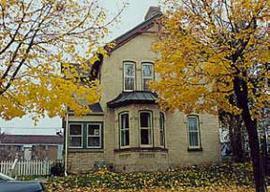 719 E Lincoln Ave, Milwaukee, WI 53207