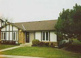5313 Somerset Ln, Greenfield, WI 53221