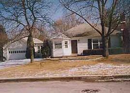 3262 N 106th St., Wauwatosa, WI 53222