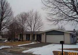 924 Habourn Ct., Waukesha, WI 53189