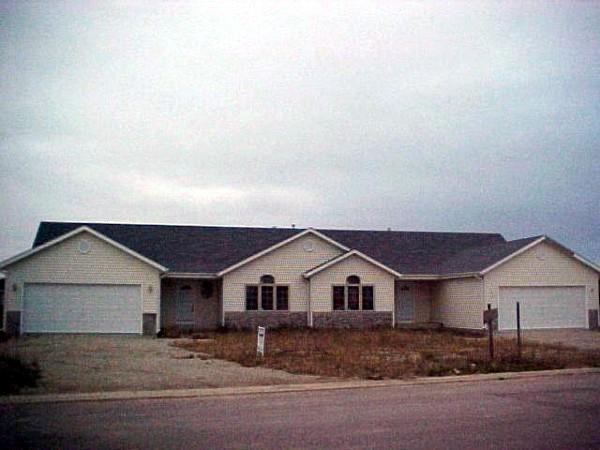 59 E Sedgemeadow St., Elkhorn, WI 53121