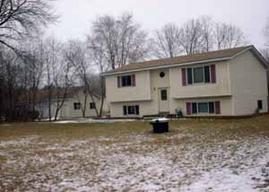 W148 Tulip Dr., Bloomfield, WI 53128