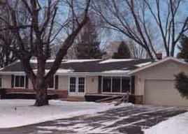 5465 S Oakridge Dr., New Berlin, WI 53146