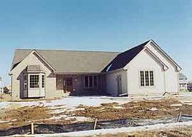 559 River Bluff Cir., Oconomowoc, WI 53066