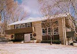 2364 N 117th St, Wauwatosa, WI 53226