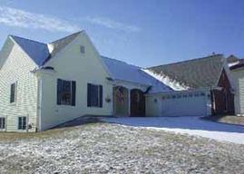 N54W16725 Ravenwood Dr., Menomonee Falls, WI 53051