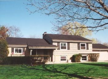 7820 N Port Washington Ct., Fox Point, WI 53217