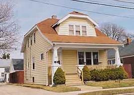 610 Goold St, Racine, WI 53402