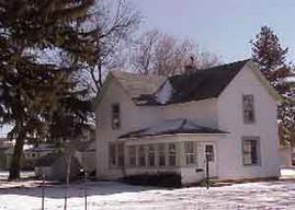 217 S 6th St, Delavan, WI 53115