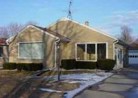 538 N 106th St., Wauwatosa, WI 53226