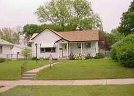 1110 Charles, La Crosse, WI 54603