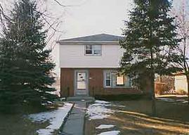 4039 N 93rd St, Wauwatosa, WI 53222