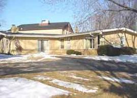 4675 S 114th St., Greenfield, WI 53228