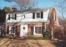 7702 N Boyd Way, Fox Point, WI 53217