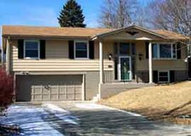 4621 N 117th St., Wauwatosa, WI 53225