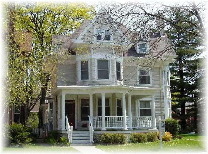 1805 College Ave, Racine, WI 53403